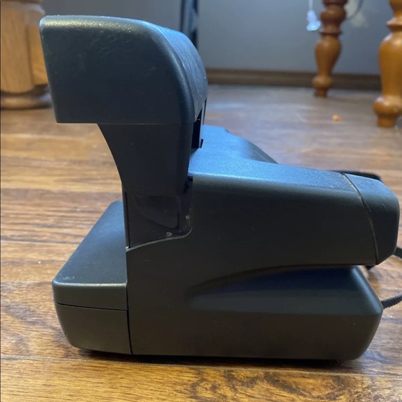 Vintage Polaroid One Step Instant Camera Uses 600 Film UNTESTED - Picture 4 of 7